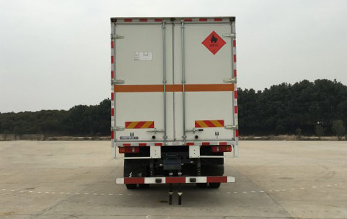 天錦黃牌易燃液體廂式運輸車