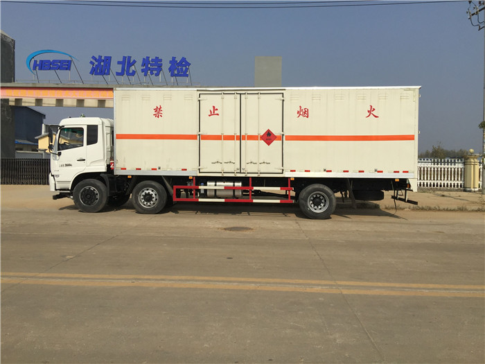 天錦危險品箱式運輸車14.3噸桶裝硫酸蒸餾水危險品箱式運輸車