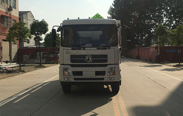 天錦危險品箱式運輸車14.3噸桶裝硫酸蒸餾水危險品箱式運輸車