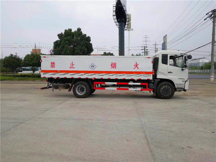天錦10噸毒性氣體運輸車