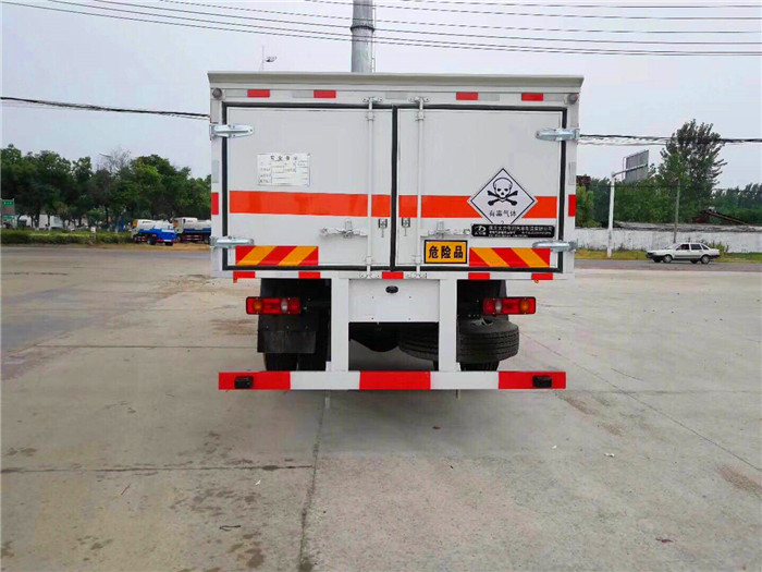 天錦10噸毒性氣體運輸車