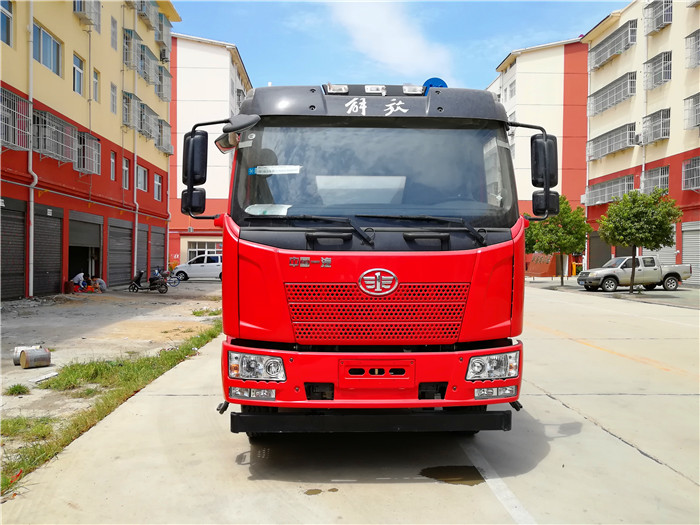 解放20方飼料運輸車