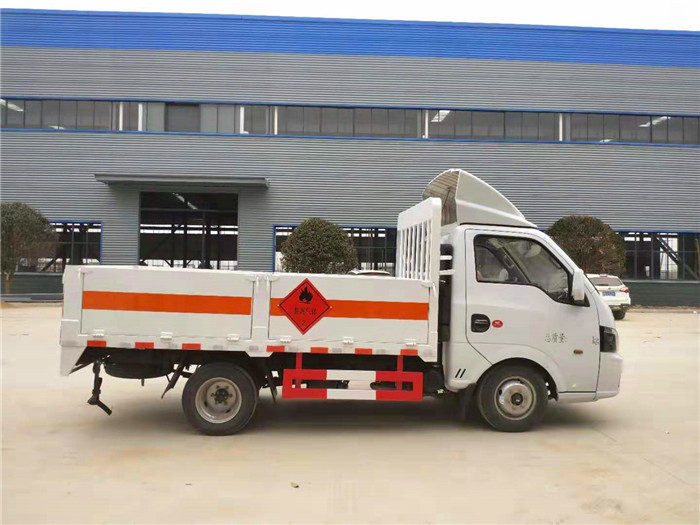 國六微型東風途逸氣瓶運輸車