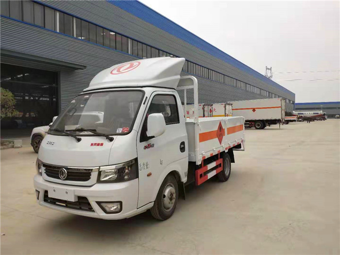 國六微型東風途逸氣瓶運輸車
