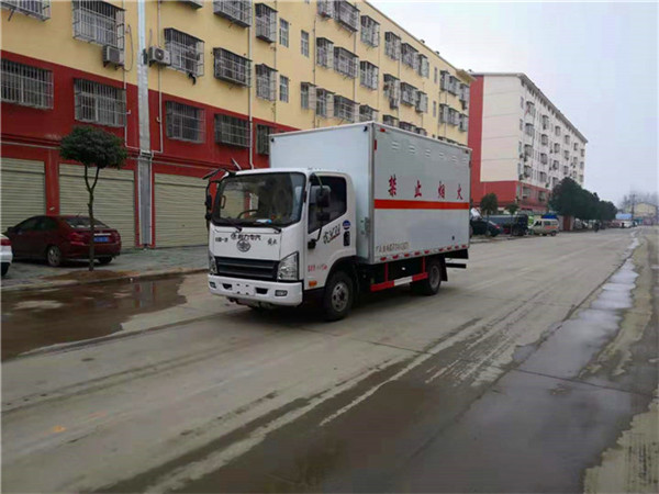 解放危險品廂式運輸車 解放危險品廂式運輸車