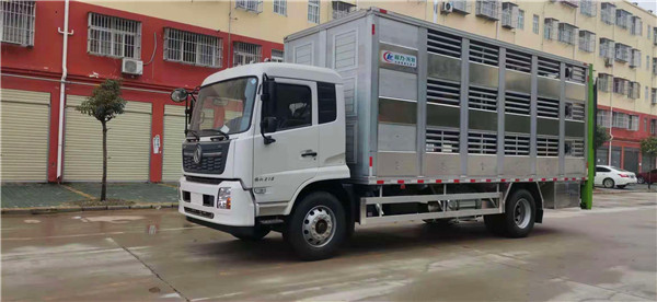 天錦運豬車