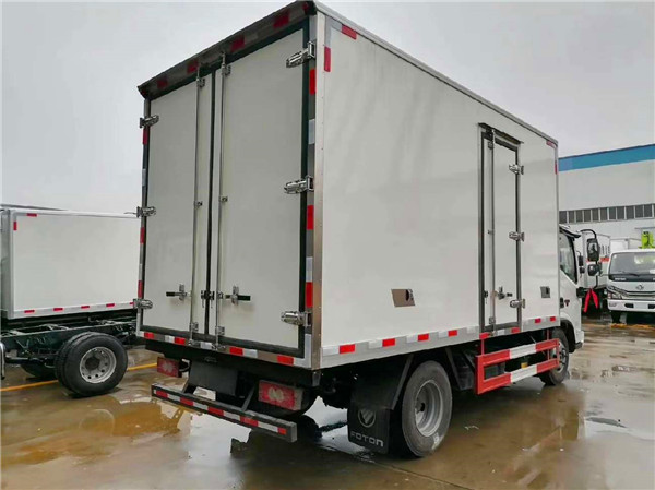 國六4.2米福田奧鈴冷藏車