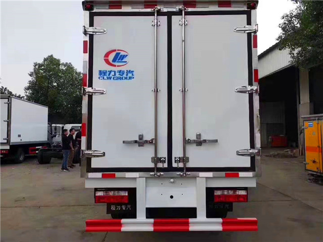 國六4.2米東風多利卡冷藏車