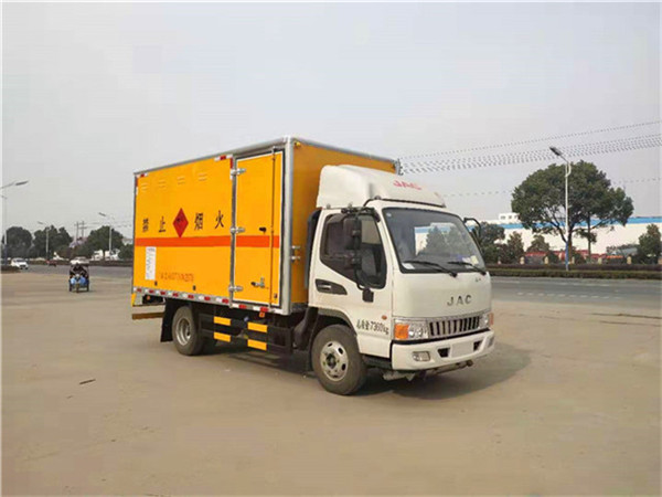 危險(xiǎn)品廂式運(yùn)輸車 危險(xiǎn)品廂式運(yùn)輸車