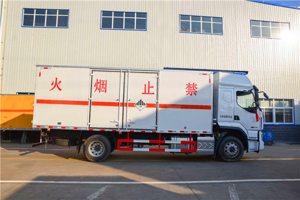 6米6雜項廂式運輸車 6米6雜項廂式運輸車